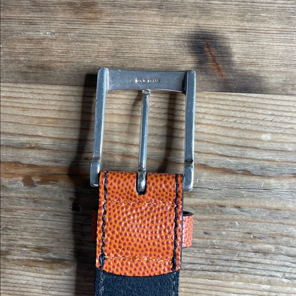 Rare Allen Edmonds Naismith NBA Basketball Grip Orange Grain Leather Belt